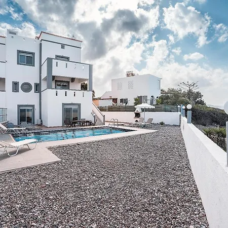 Blue Pearl 1 * Apolakkia