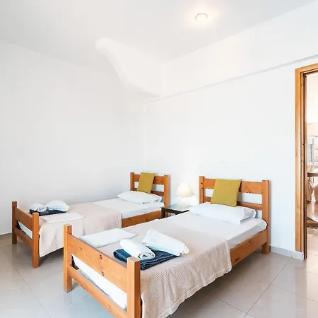 Blue Pearl 1 Apartment *